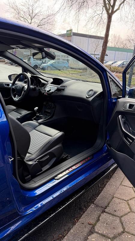 Gebraucht Ford Fiesta ST 182 PS (133 kW) 2015 Kleinwagen