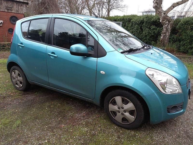 Gebraucht Suzuki Splash Basic 65 PS (47 kW) 2010 Blau Kleinwagen