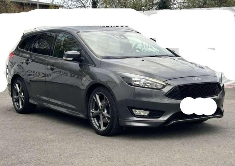 Gebraucht Ford Focus Titanium 150 PS (110 kW) 2015 Grau Kombi