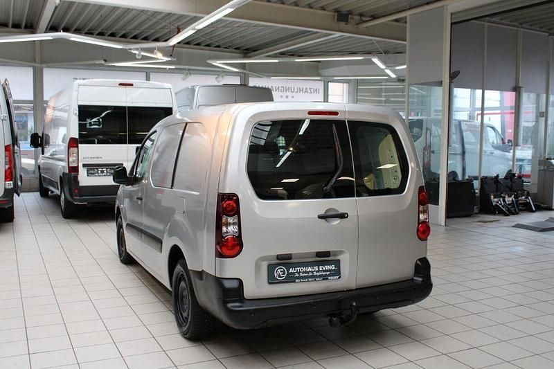 Gebraucht Peugeot Partner 99 PS (72 kW) 2016 Silber Van / Kleinbus