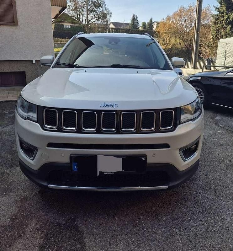 Gebraucht Jeep Compass Limited 170 PS (125 kW) 2018 Weiß SUV
