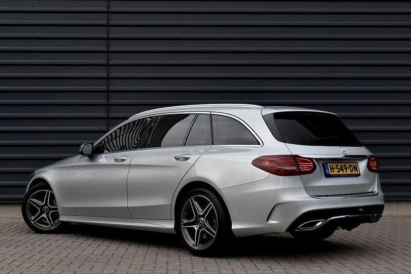 Gebraucht Mercedes C160 Business 129 PS (94 kW) 2020 Grau Coupé