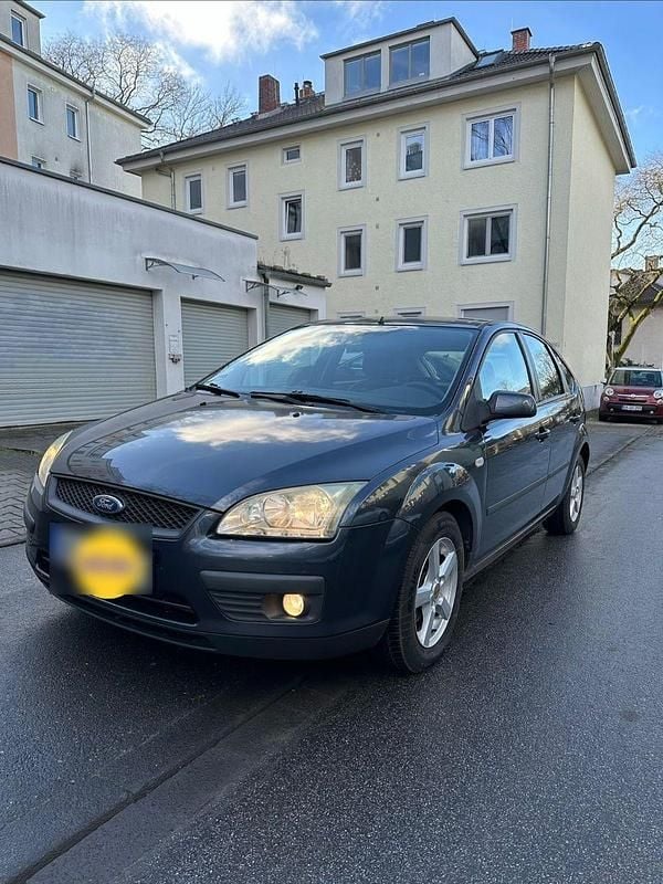 Second-hand Ford Focus 101 CP (74 kW) 2006 Negru Berlinǎ