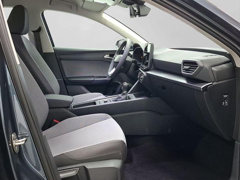 Neu Seat Leon Style 116 PS (85 kW) 2026 Grau Limousine