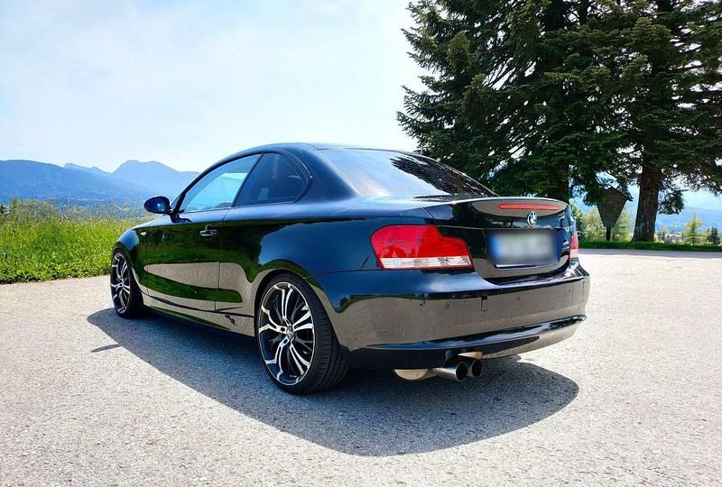 Gebraucht BMW 123 Coupé 204 PS (150 kW) 2008 Schwarz Coupé