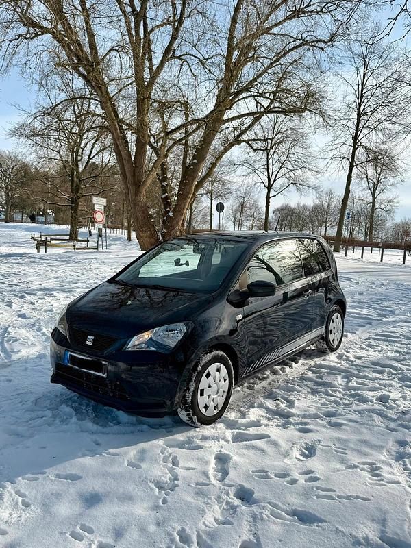 Gebraucht Seat Mii 60 PS (44 kW) 2013 Schwarz Kleinwagen