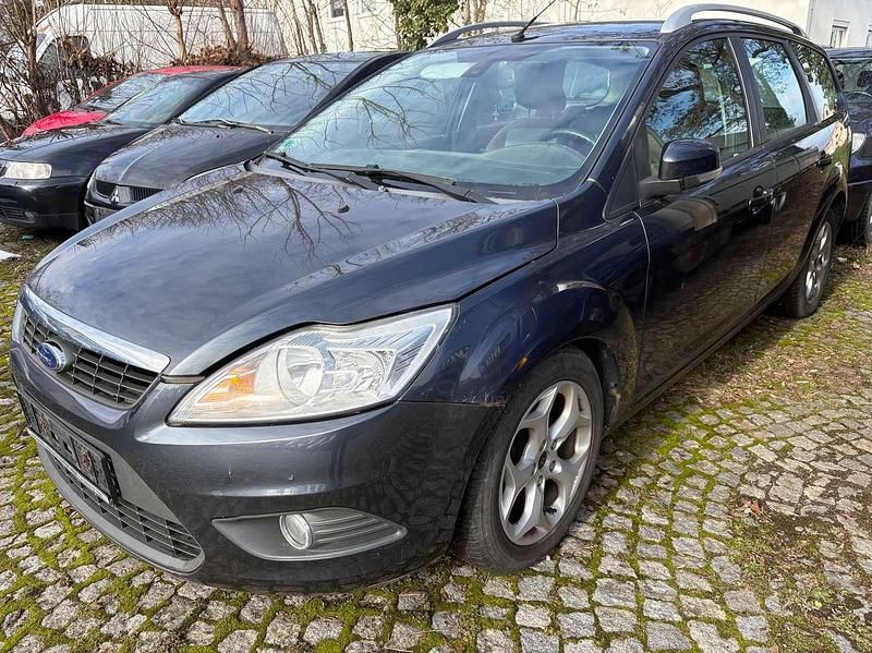 Gebraucht Ford Focus Style 109 PS (80 kW) 2009 Royalgrau met. Kombi