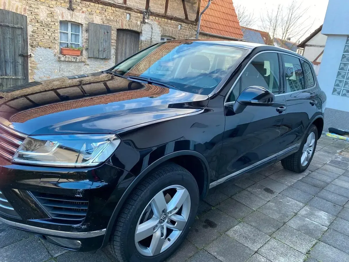 Gebraucht VW Touareg Exclusive 262 PS (192 kW) 2017 Schwarz SUV