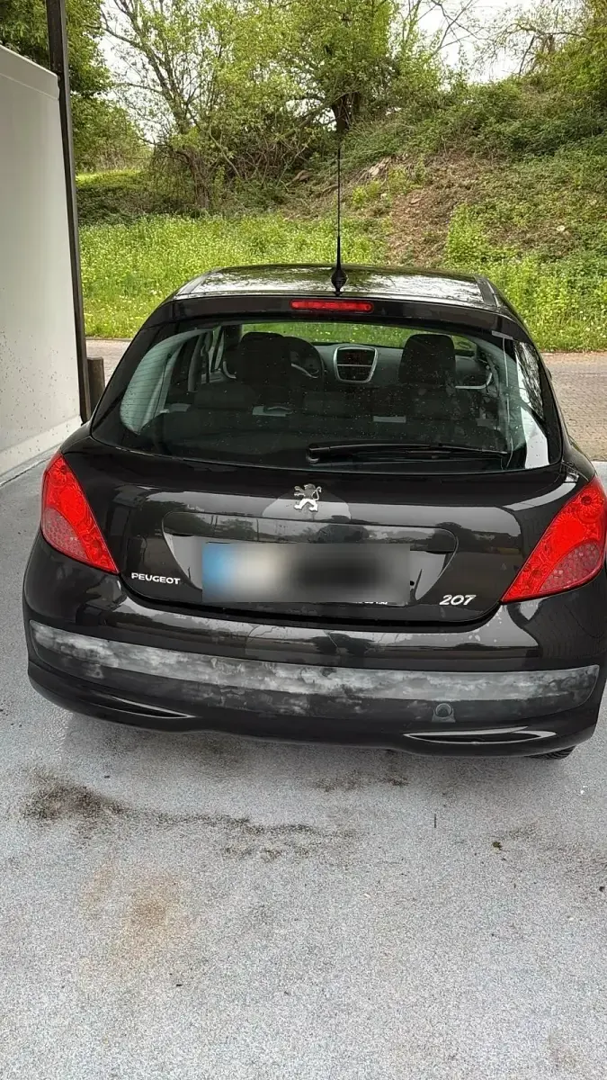 Gebraucht Peugeot 207 73 PS (53 kW) 2007 Schwarz Kleinwagen