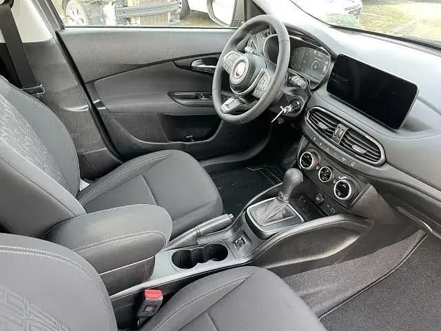 Gebraucht Fiat Tipo Tech 131 PS (96 kW) 2024 Grau (metallic) Limousine