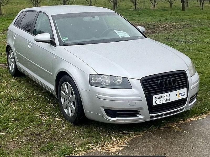 Silber Gebraucht 2007 Audi A3 Sportback Ambiente Limousine | 4.990 € (Etwas zu teuer) - Bild 1/4
