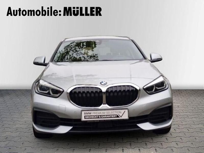 Gebraucht BMW 118 Advantage 150 PS (110 kW) 2021 Silber Kleinwagen