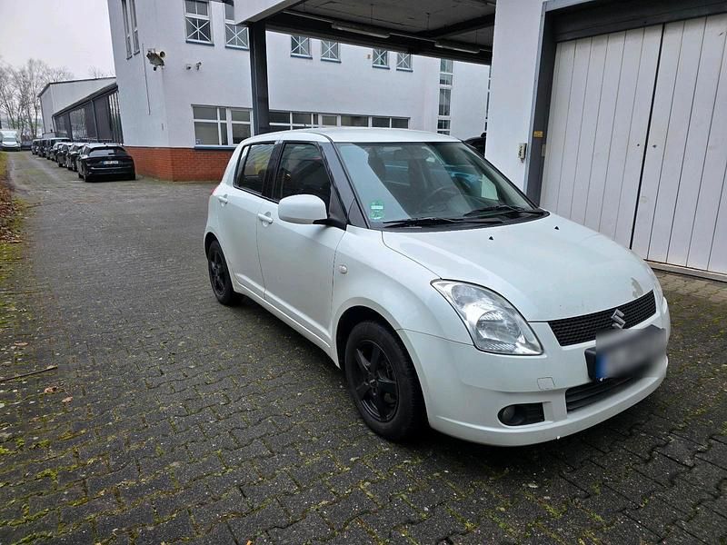 Gebraucht Suzuki Swift 92 PS (67 kW) 2007 Weiß Limousine