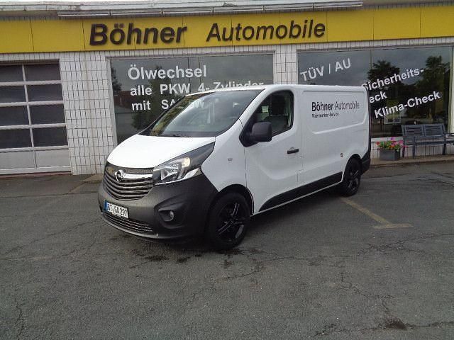 Weiß Gebraucht 2015 Opel Vivaro Van / Kleinbus | 11.900 € (Superpreis) - Bild 1/4