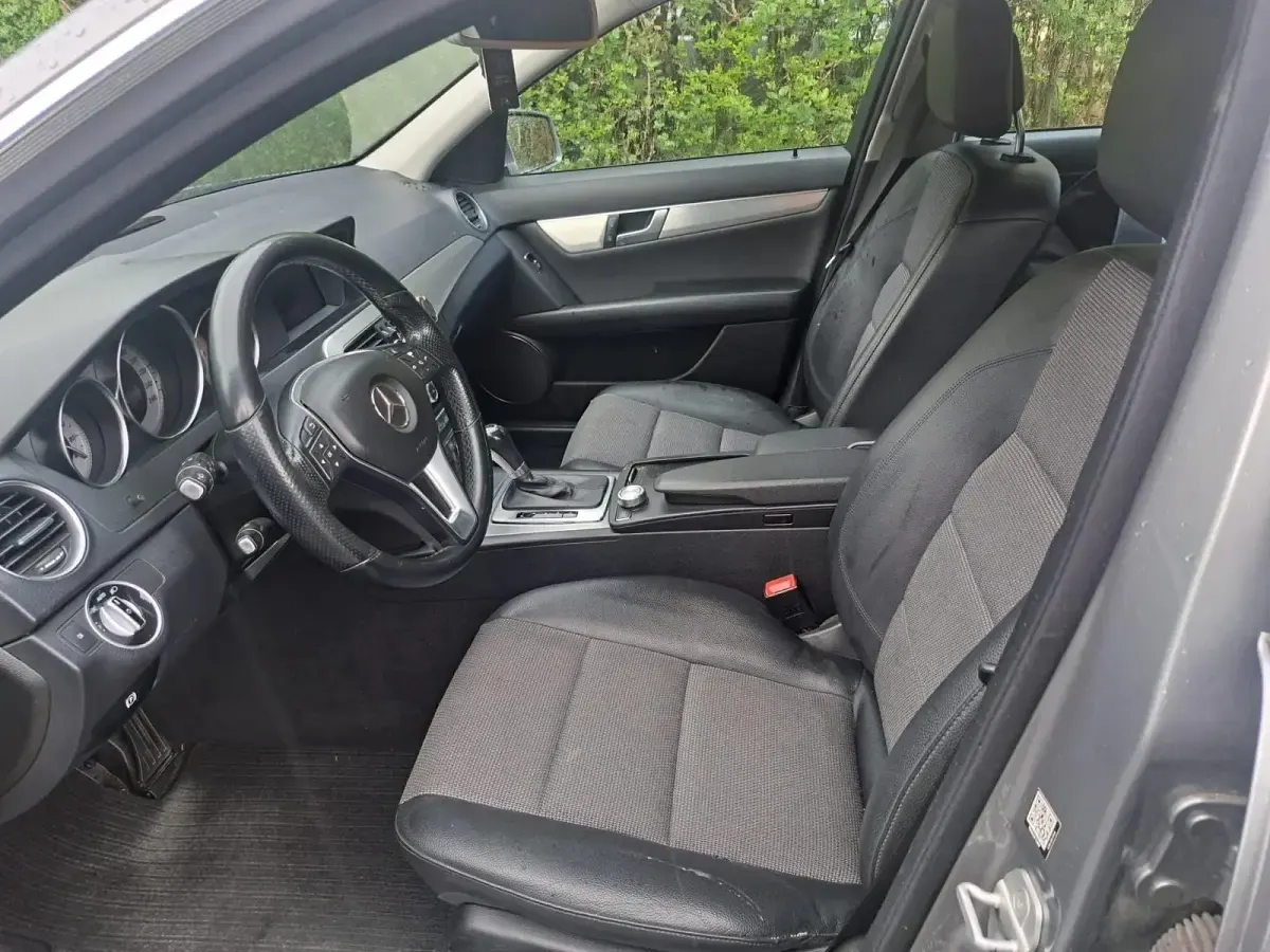 Gebraucht Mercedes C220 170 PS (125 kW) 2014 Grau Kombi