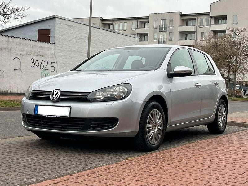 Gebraucht VW Golf VI 102 PS (75 kW) 2010 Grau Kleinwagen