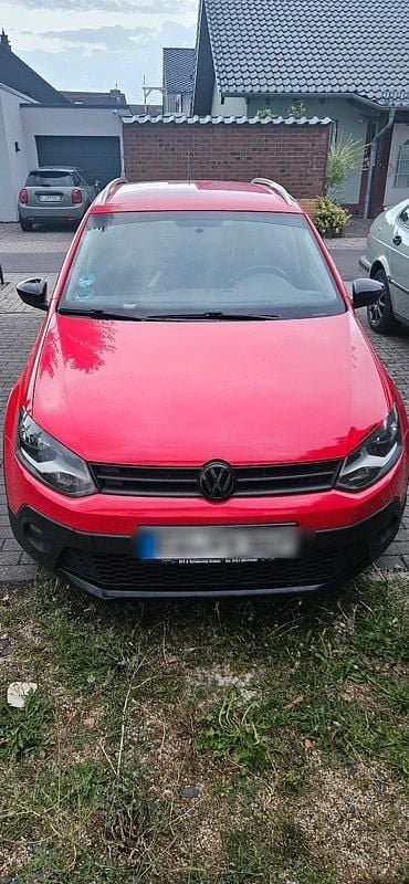 Rot Gebraucht 2011 VW Polo Cross Kleinwagen | 4.800 € (Fairer Preis) - Bild 1/4