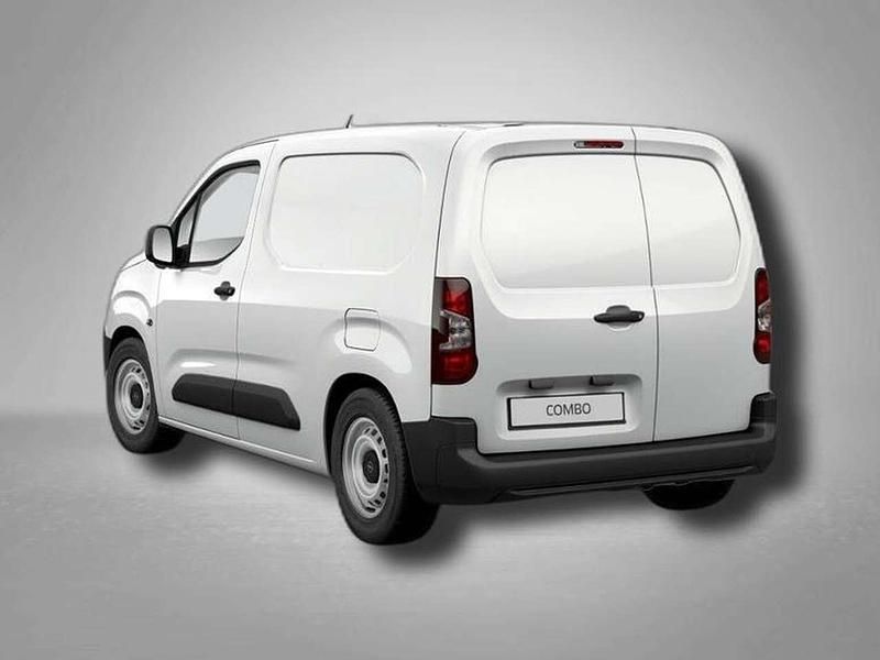 Second-hand Opel Combo 102 CP (75 kW) 2025 Alb Monovolum
