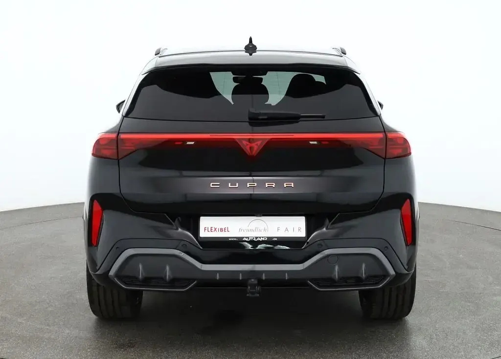 Neu Cupra Terramar 150 PS (110 kW) 2026 Midnightblackmet. SUV