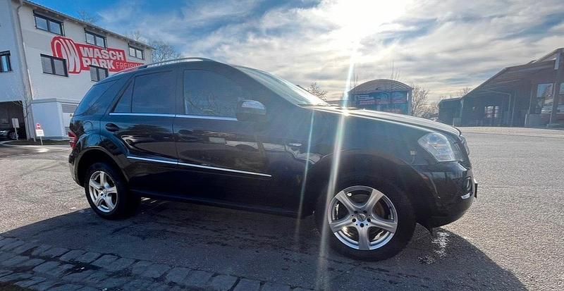 Second-hand Mercedes ML300 2010 Negru SUV
