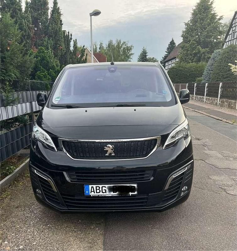 Schwarz Gebraucht 2021 Peugeot Traveller Business-Line Van / Kleinbus | 31.500 € (Etwas zu teuer) - Bild 1/4