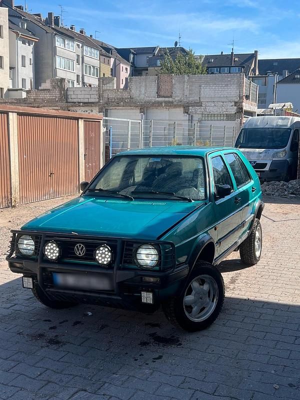 Grün Gebraucht 1991 VW Golf Country Kleinwagen | 7.500 € - Bild 1/4