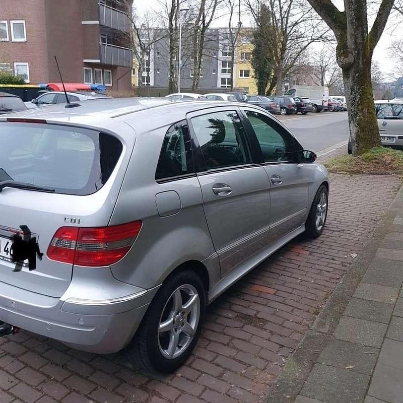 Gebraucht Mercedes B200 140 PS (102 kW) 2007 Van / Kleinbus