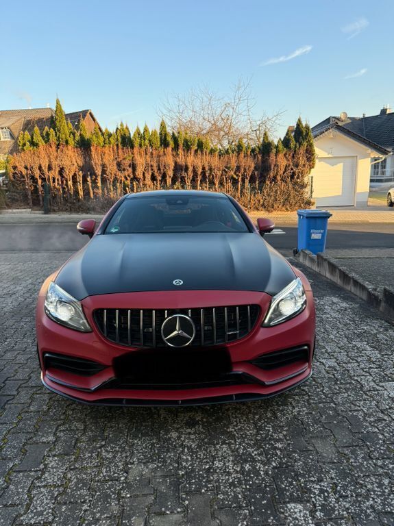 Schwarz Gebraucht 2022 Mercedes C63S AMG AMG Coupé | 90.000 € (Teuer) - Bild 1/4