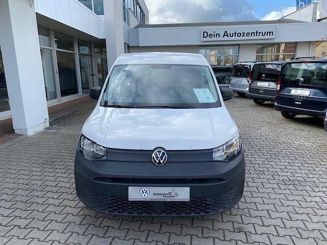 Gebraucht VW Caddy Basis 114 PS (83 kW) 2023 Candyweiß Van / Kleinbus