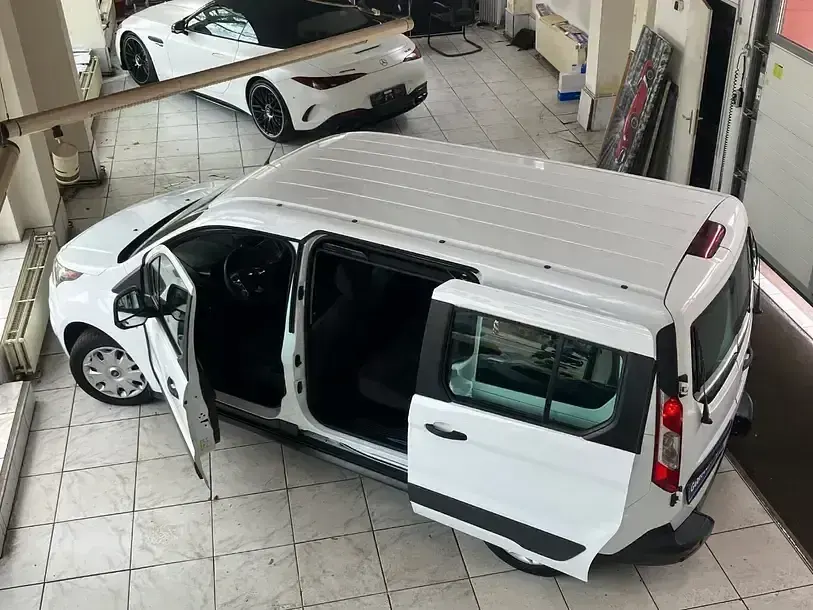 Usata Ford Transit Connect 101 CV (74 kW) 2016 Bianco Monovolume
