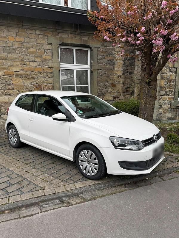 Gebraucht VW Polo 90 PS (66 kW) 2011 Weiß Kleinwagen