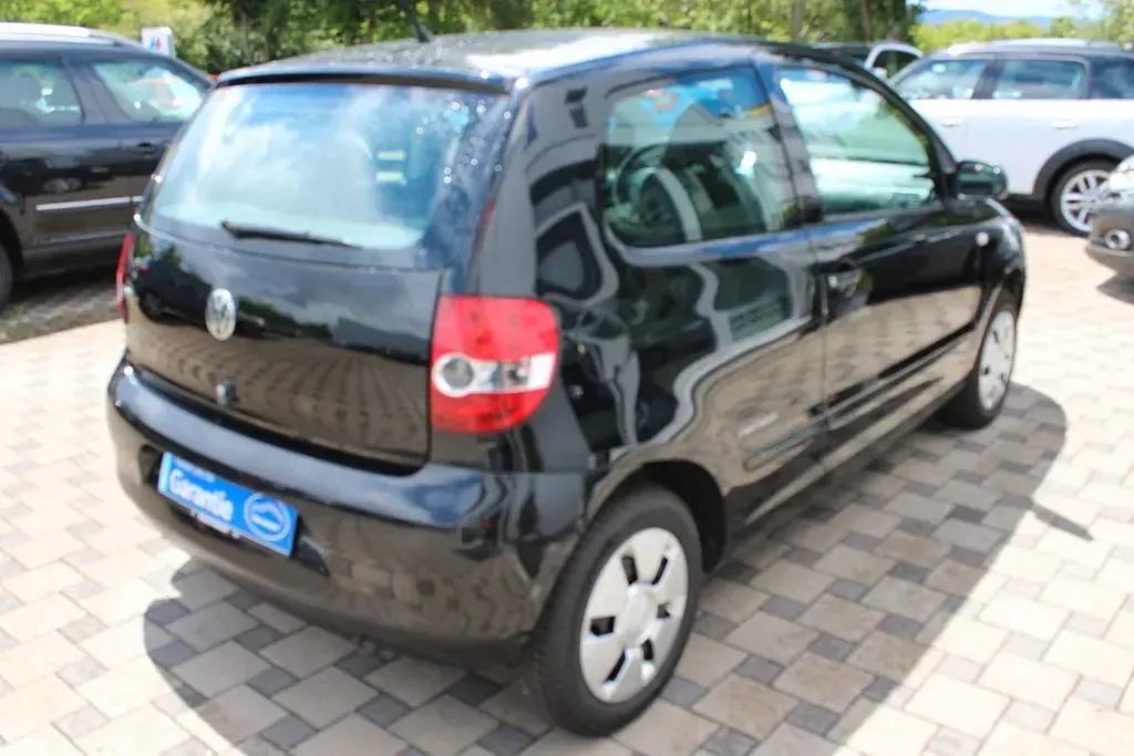 Gebraucht VW Fox Refresh 54 PS (39 kW) 2009 Schwarz Kleinwagen