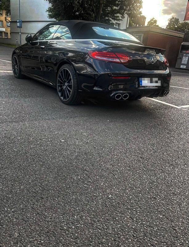 Schwarz Gebraucht 2019 Mercedes C43 AMG AMG Cabrio | 41.450 € (Teuer) - Bild 1/4