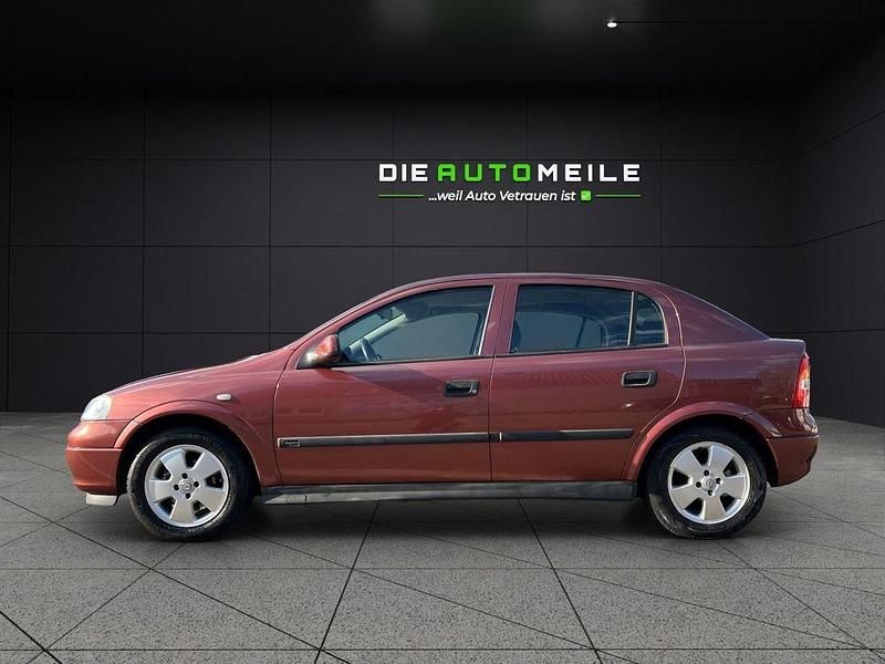 Usata Opel Astra Elegance 84 CV (61 kW) 2001 Rosso Berlina