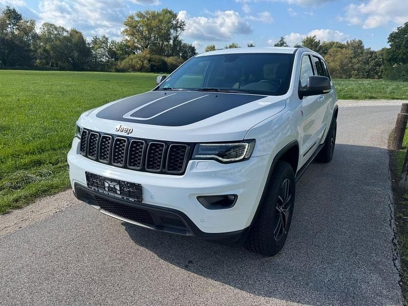 Weiß Gebraucht 2018 Jeep Grand Cherokee Trailhawk SUV | 24.999 € (Superpreis) - Bild 1/4