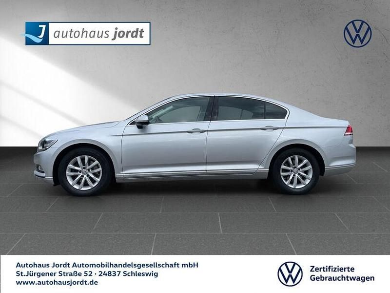 Gebraucht VW Passat Comfortline 150 PS (110 kW) 2017 Silber Limousine