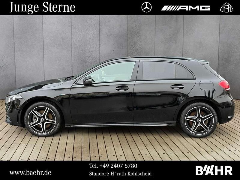 Gebraucht Mercedes A250 AMG 160 PS (117 kW) 2020 Schwarz Limousine