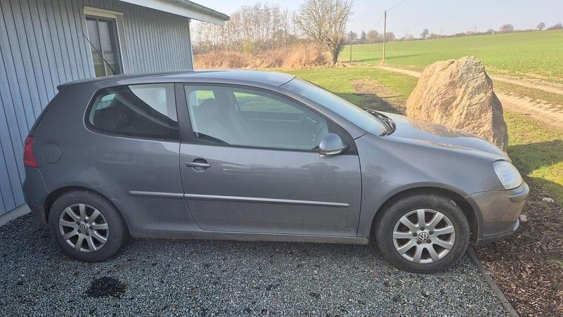 Gebraucht VW Golf IV 75 PS (55 kW) 2005 Kleinwagen