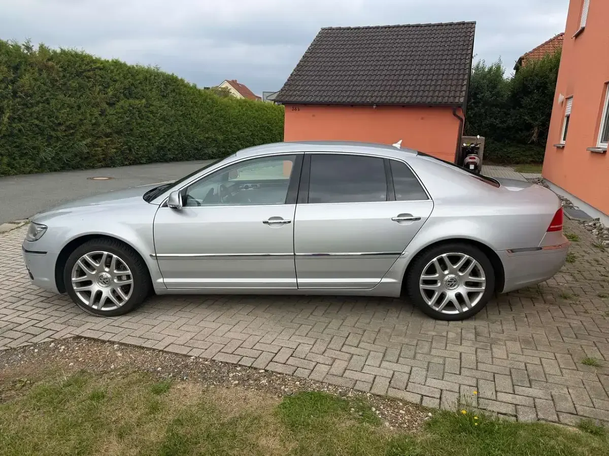 Gebraucht VW Phaeton 245 PS (180 kW) 2012 Silber Limousine