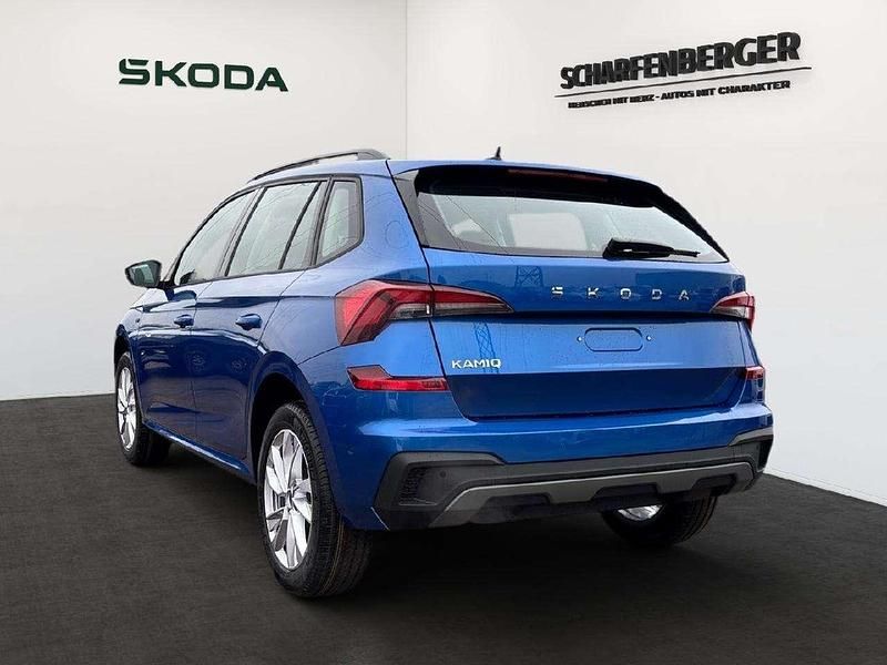 Neu Skoda Kamiq Tour 150 PS (110 kW) 2025 Raceblau metallic SUV