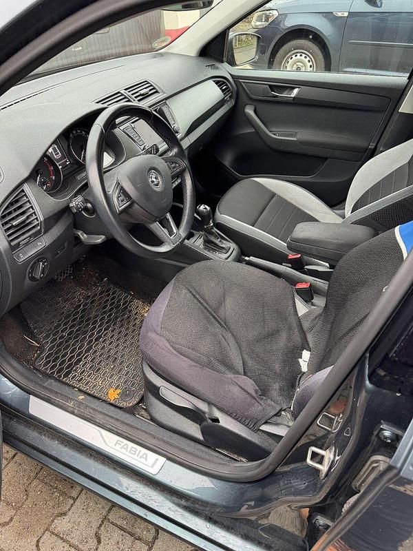 Gebraucht Skoda Fabia Joy 110 PS (80 kW) 2016 Blau Kleinwagen
