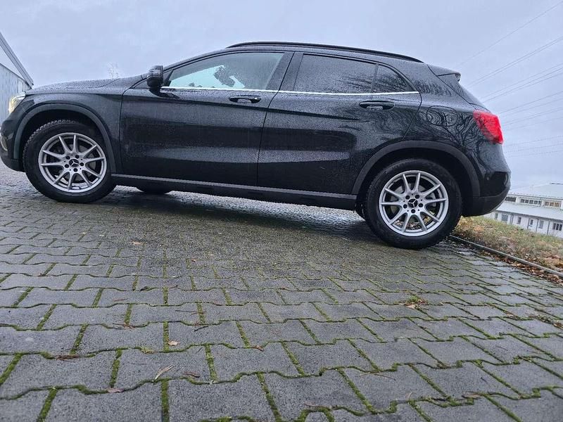 Gebraucht Mercedes GLA200 Style 156 PS (114 kW) 2014 SUV