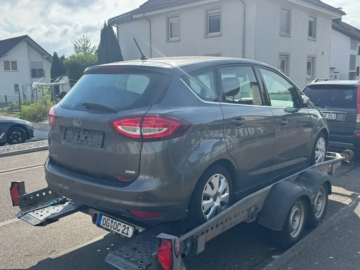Gebraucht Ford C-MAX Titanium 125 PS (91 kW) 2017 Grau Van / Kleinbus