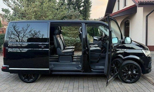 Gebraucht VW Multivan Highline 199 PS (146 kW) 2019 Schwarz Van / Kleinbus