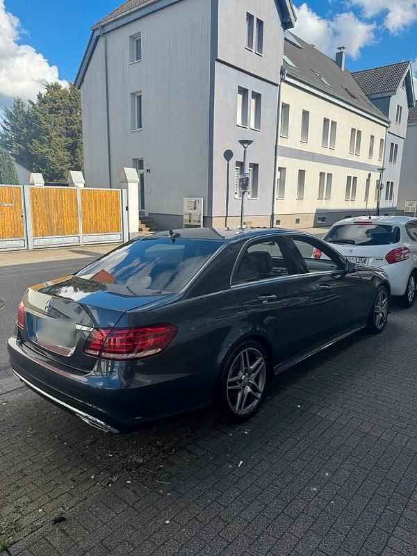 Gebraucht Mercedes E350 256 PS (188 kW) 2013 Grau Limousine