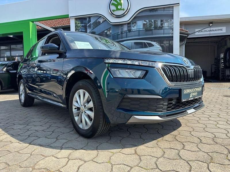 Blau Gebraucht 2021 Skoda Kamiq SUV | 16.980 € (Guter Preis) - Bild 1/4