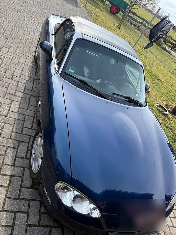 Gebraucht Mazda MX5 110 PS (80 kW) 2001 Blau Cabrio