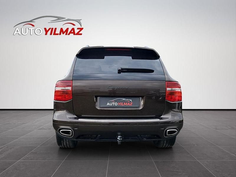 Second-hand Porsche Cayenne 239 CP (175 kW) 2009 Maro SUV