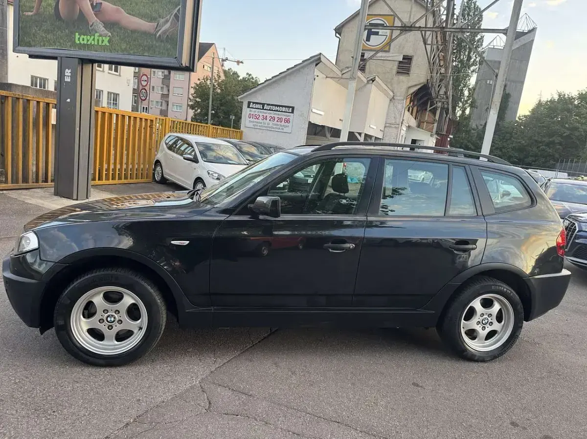 Gebraucht BMW X3 150 PS (110 kW) 2006 Black sapphire metallic SUV