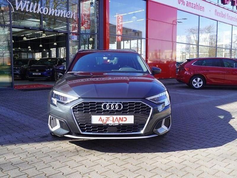 Gebraucht Audi A3 Comfort 150 PS (110 kW) 2021 Grau Limousine